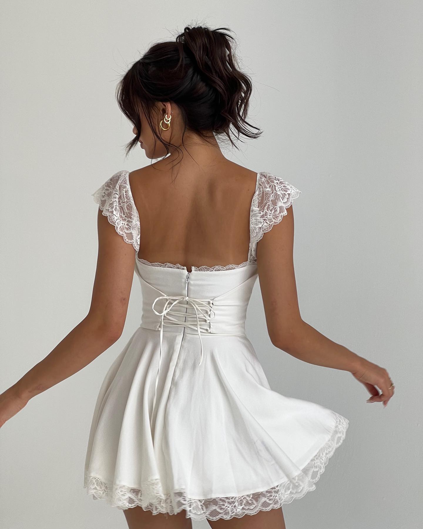 SOERA Bianca Tie - Back Lace Mini Dress - Dress - White S