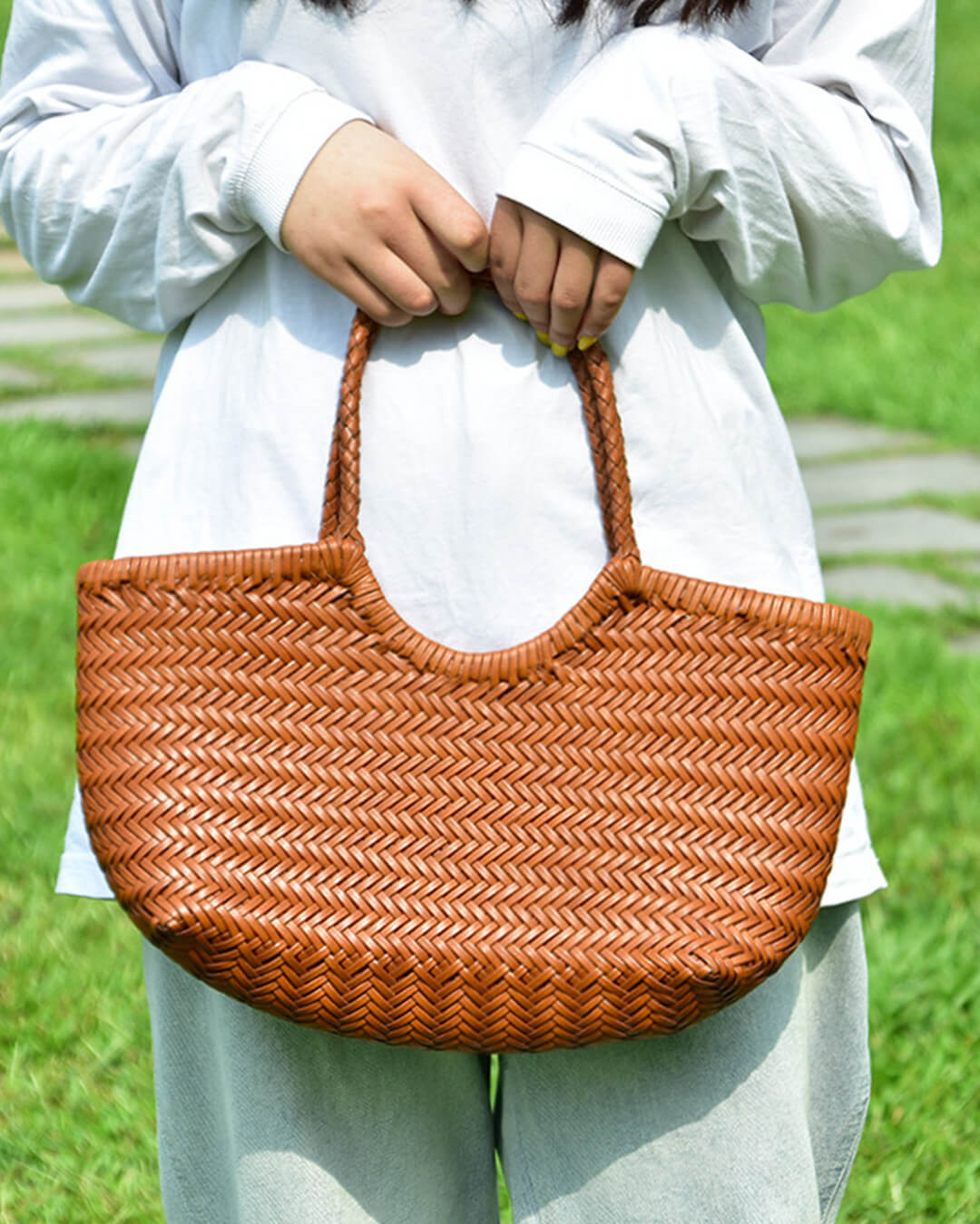 SOERA Beatrice Woven Leather Tote Bag - Handbags - Auburn Small