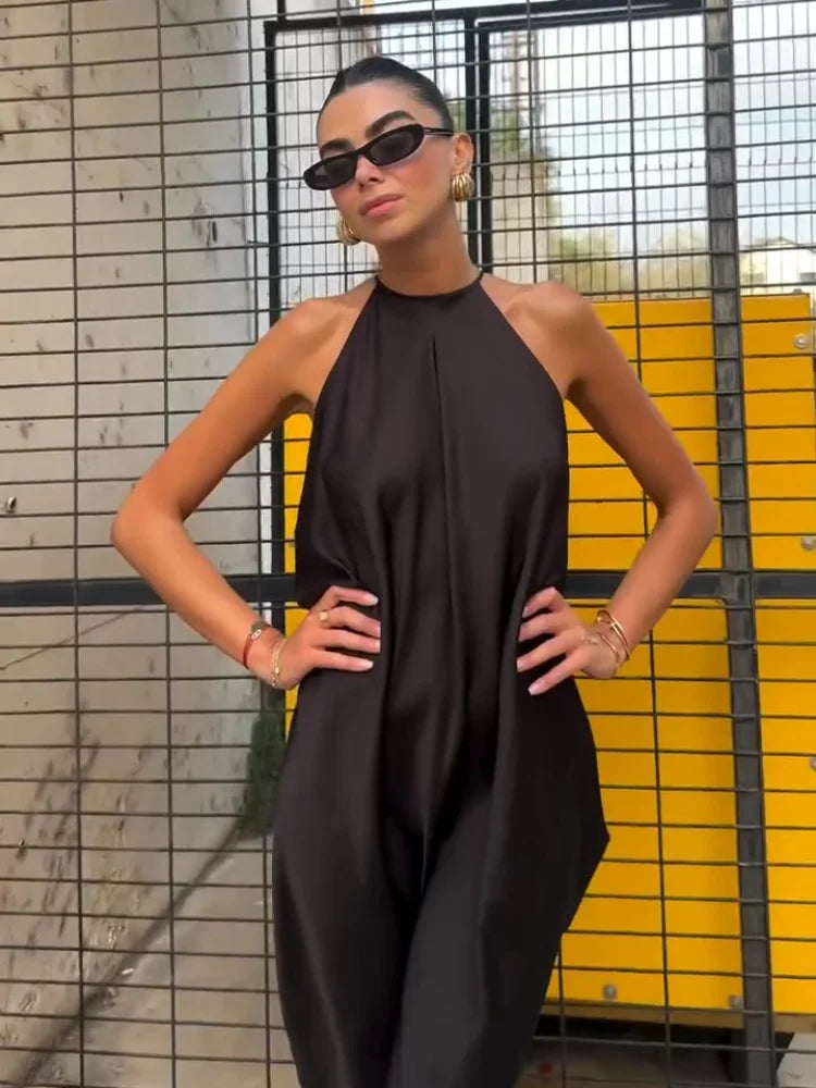 Vestido maxi Indira em cetim com halter