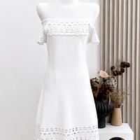 Morgan vestido curto de crochet ombro a ombro