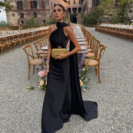 Vestido de noite sem costas Raisa em cetim com laço