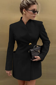 Blazer Beatrice justo na cintura com decote em V
