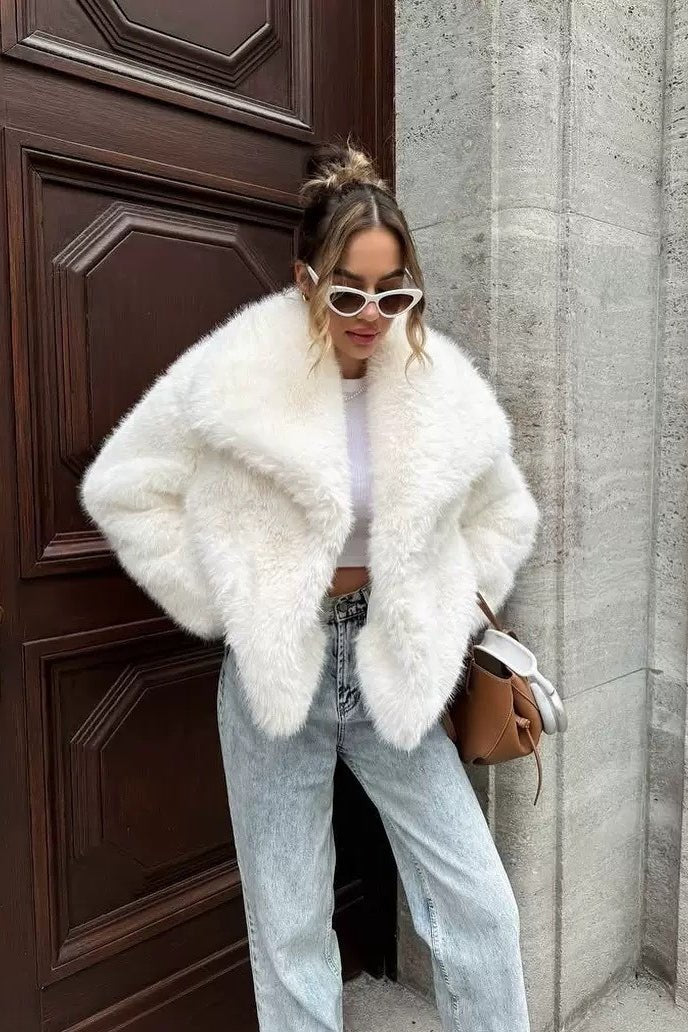 SOERA Krista Faux Fur Jacket - Jackets - Zn1765197968553260724 White S