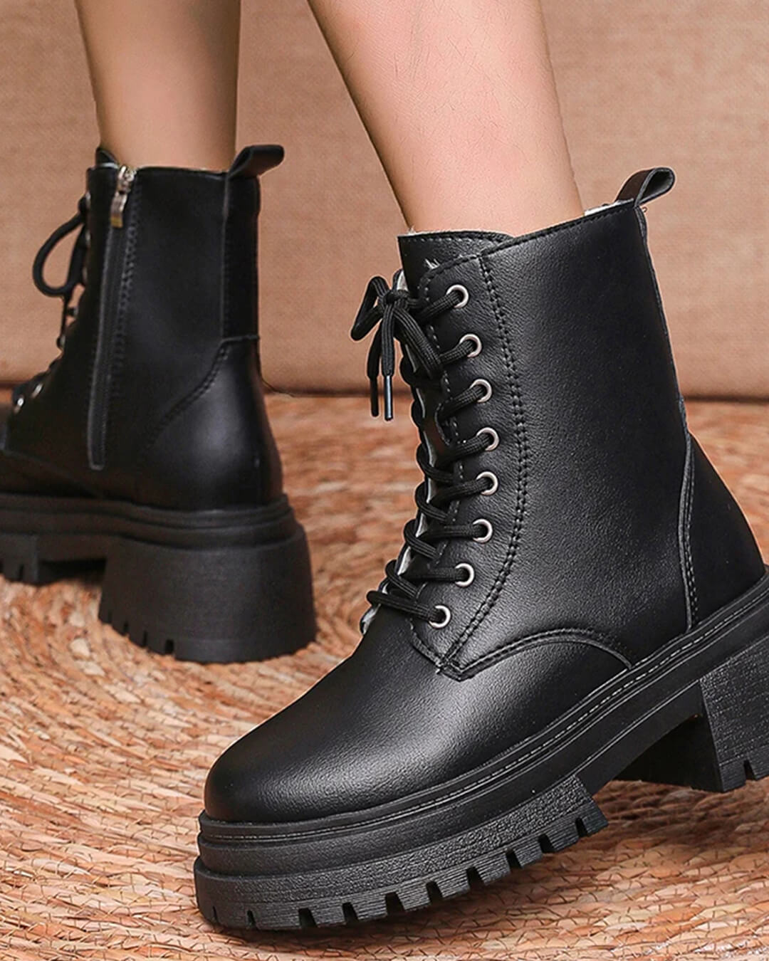 Angela botins de cano curto em peluche