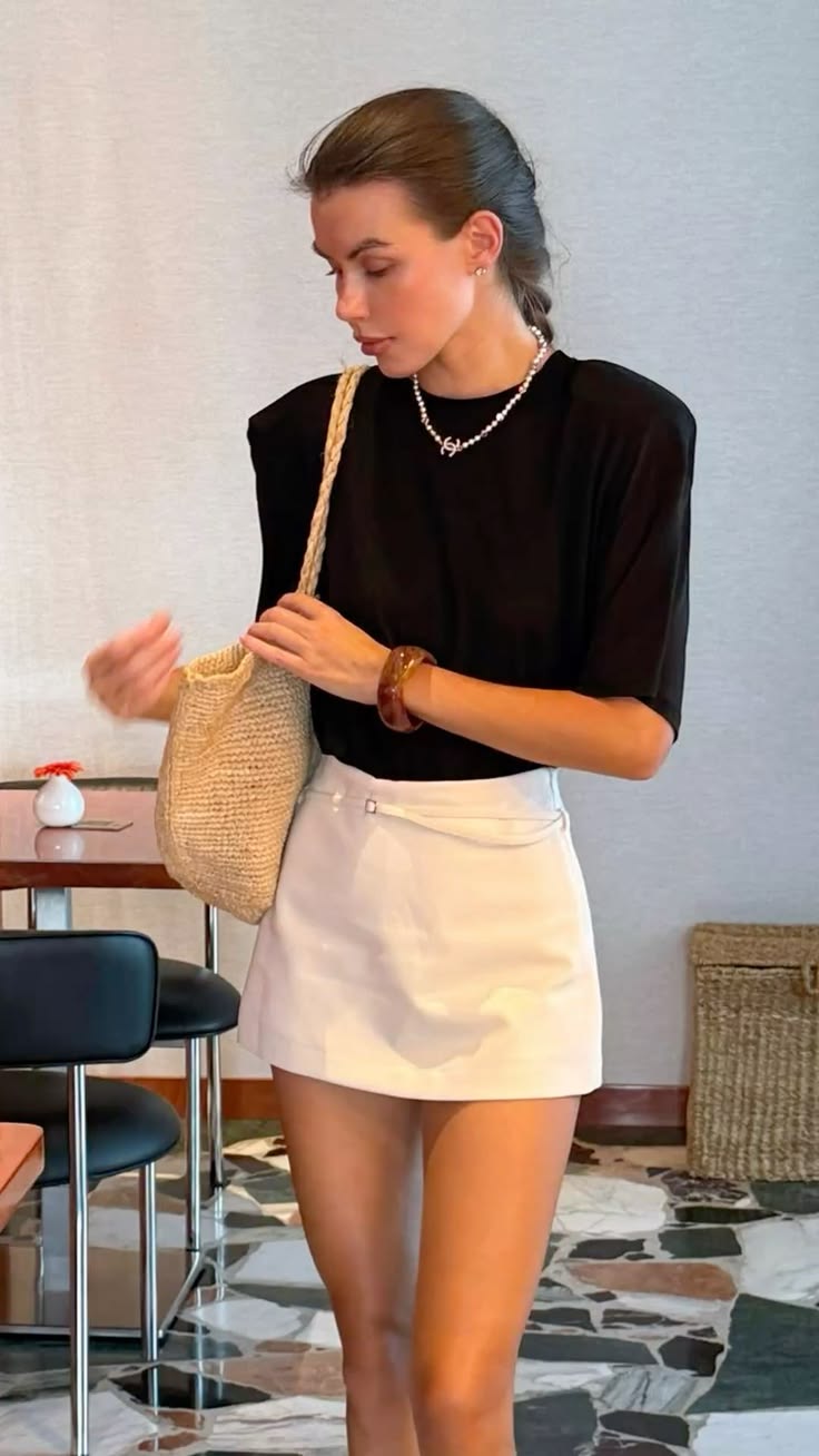 SOERA Jessica Side Zip Skort with Belt Details - Skort -  White XS